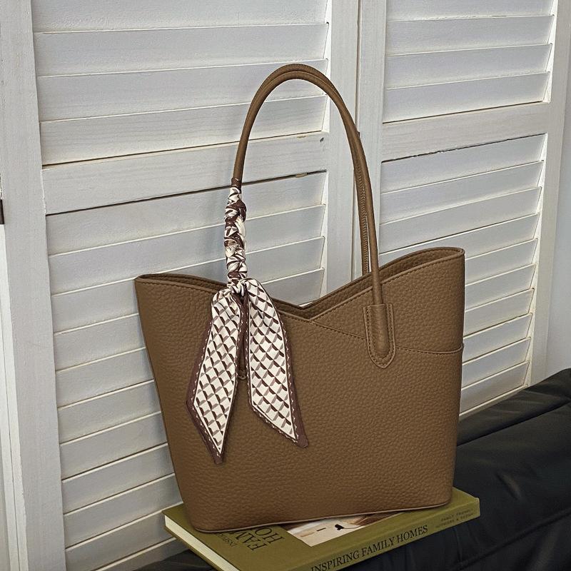 Сумка большой вместимости женская 2025 новая высококлассная студенческая сумка через плечо для занятий женская портативная дорожная сумка-тоут