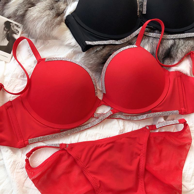 Sexy Women Underwear Set Cross Hollow Bra Fashion Rhinestones Cup Solid Color Push Up Brassiere Deep V Lingerie 2 Pieces Set