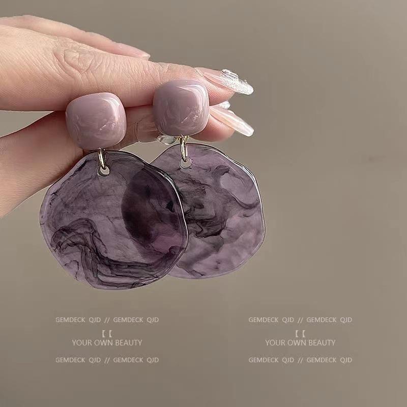 Hong Kong style retro olive green smudge earrings s111 silver needle niche design fashion earrings irregular circle earrings