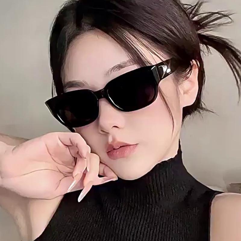 Boomerang Sunglasses Personalized Fashion Sunglasses Versatile Sunscreen Sunglasses Same Women