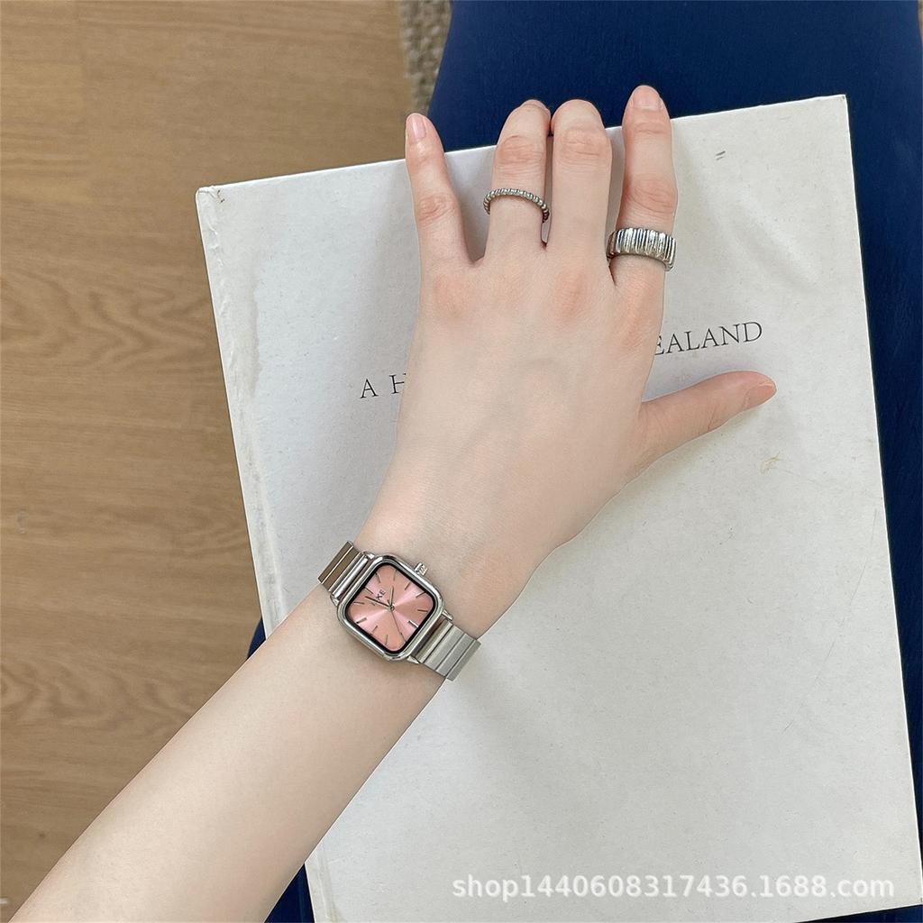 Женские модные кожаные часы