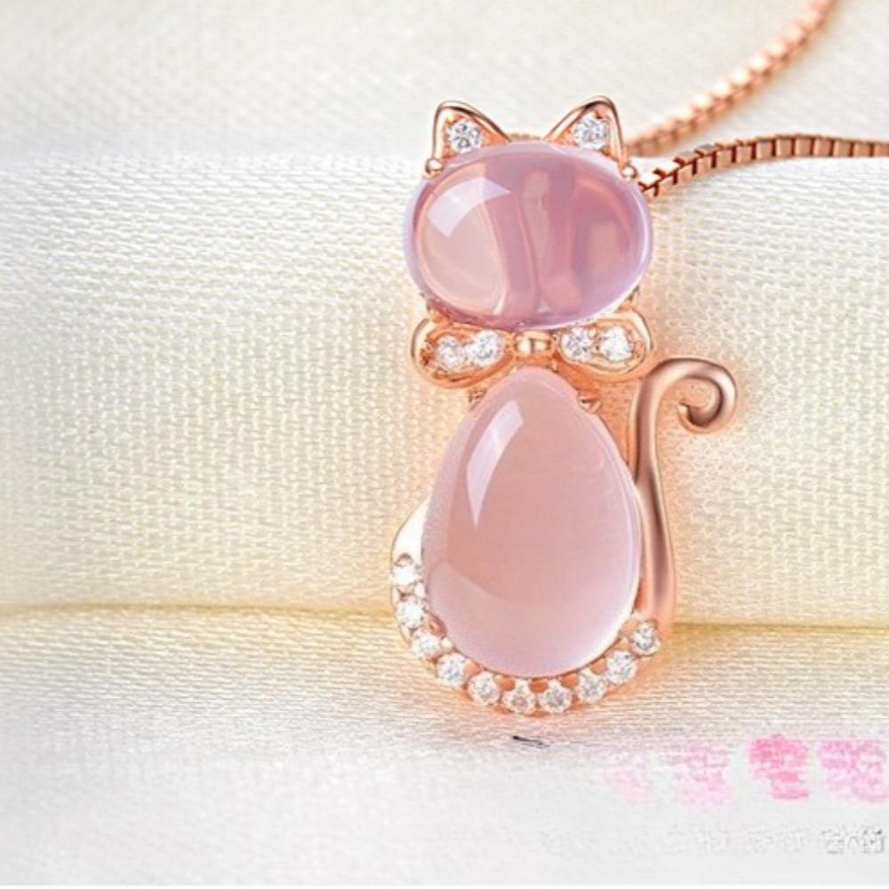 Rose Gold Plated Synthetic Morganite Cat Pendant Necklace for Women Elegant Collarbone Chain Jewelry