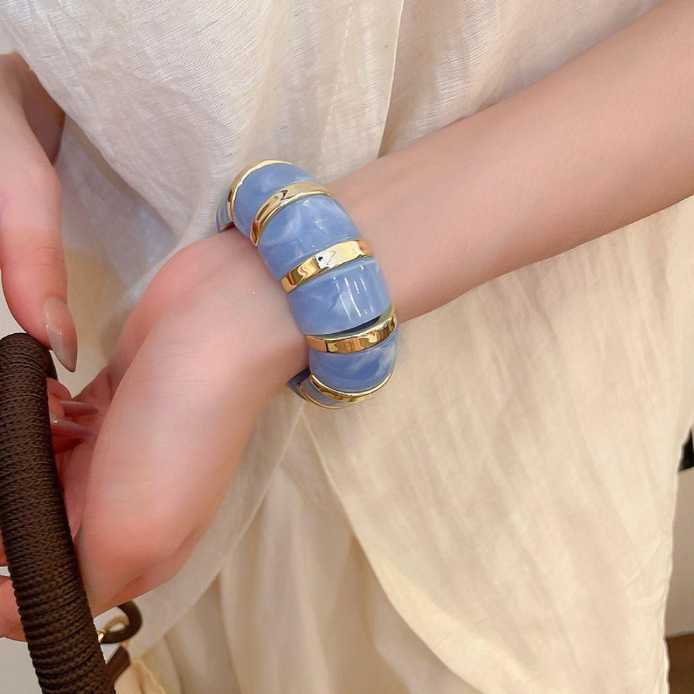 Europe American Style Elastic Bracelet Resin Exaggerated Bracelet Unique Acrylic Bangle  Gift