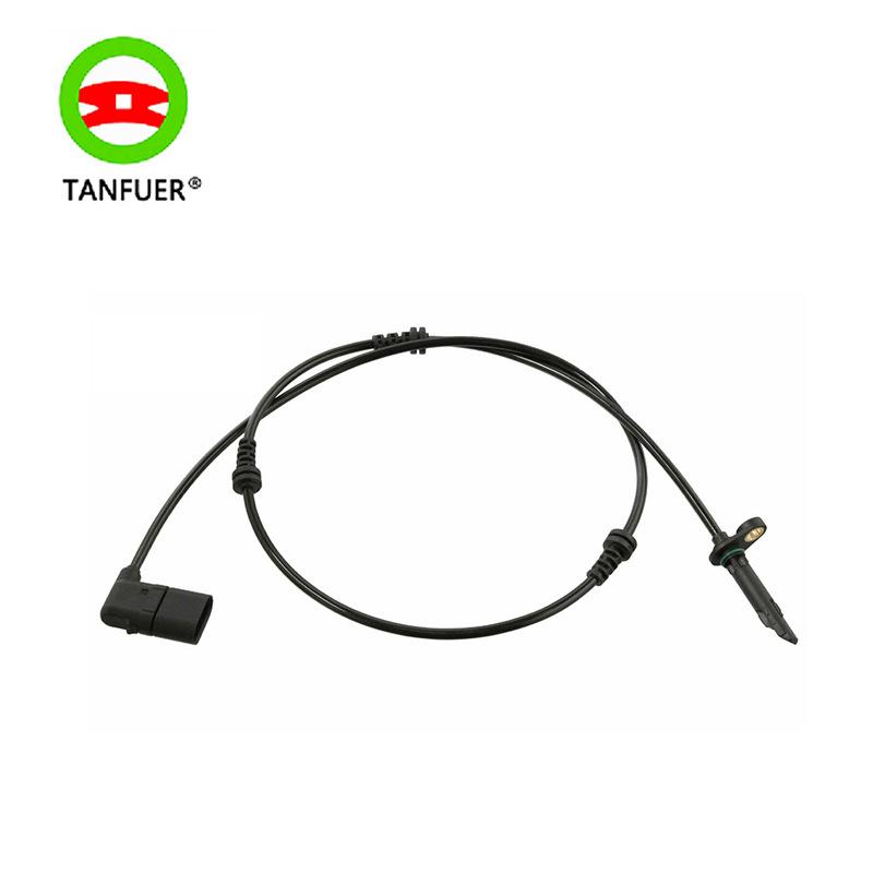 Mercedes-Benz C-Class C250 Передний датчик ABS 2059058003