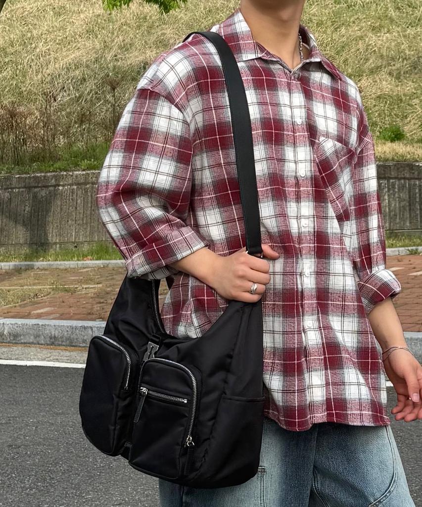 Vunque Hey Double Pocket Hobo M (Hey Double Pocket Hobo Medium) Black