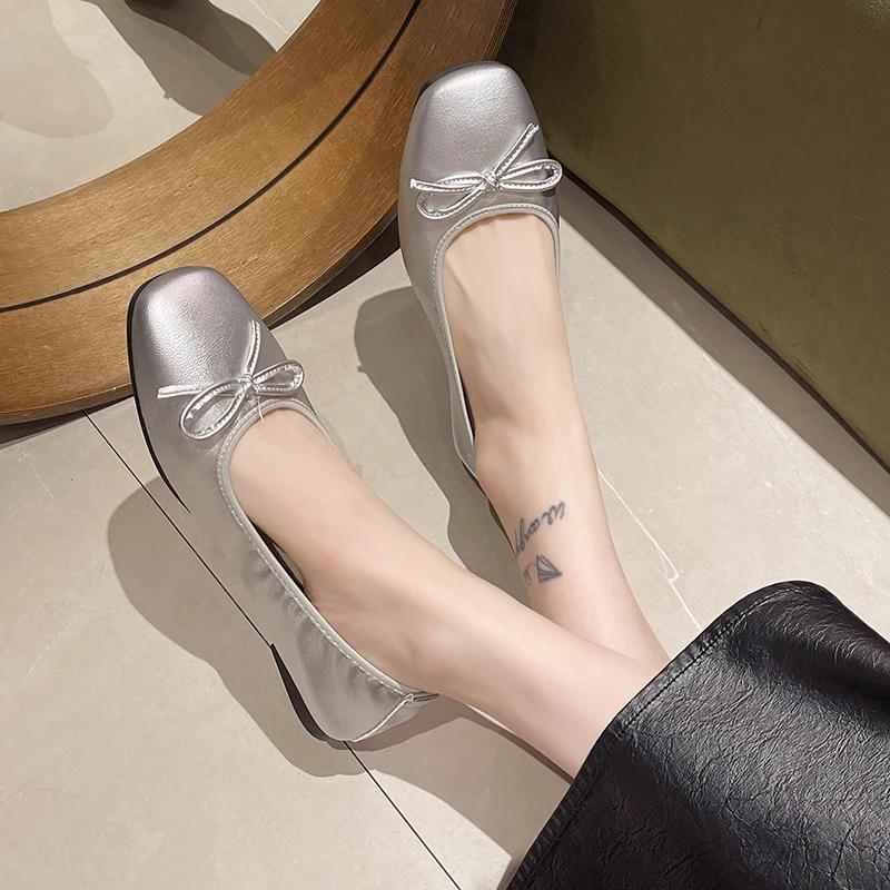 Fashion Spring Autumn Women Soft Bottom Comfortable Flat Shoes Butterfly Knot Milk Milk Soft Leather Fairy Shoes Low Heels Daily Use