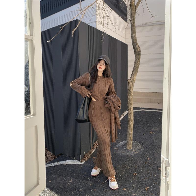 Корейский ретро круглый вырез с длинными рукавами вязаный свитер для женщин осень новый нишевый простой эластичный пояс длинный комплект юбки