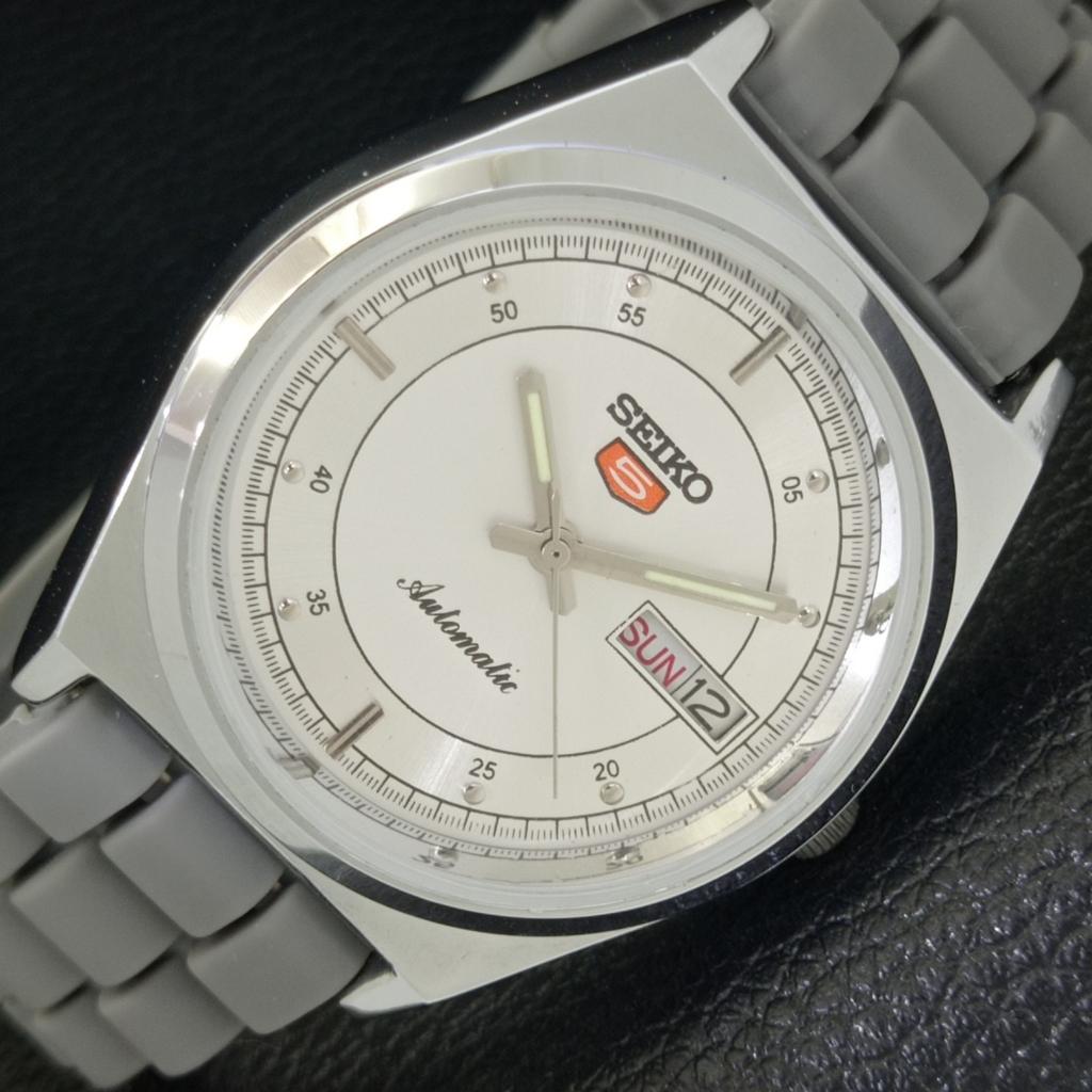 ВОССТАНОВЛЕННЫЕ ВИНТАЖНЫЕ АВТОМАТИЧЕСКИЕ МУЖСКИЕ ЧАСЫ SEIKO 5 JAPAN СЕРЕБРЯНЫЙ ЦИФЕРБЛАТ a434686-2