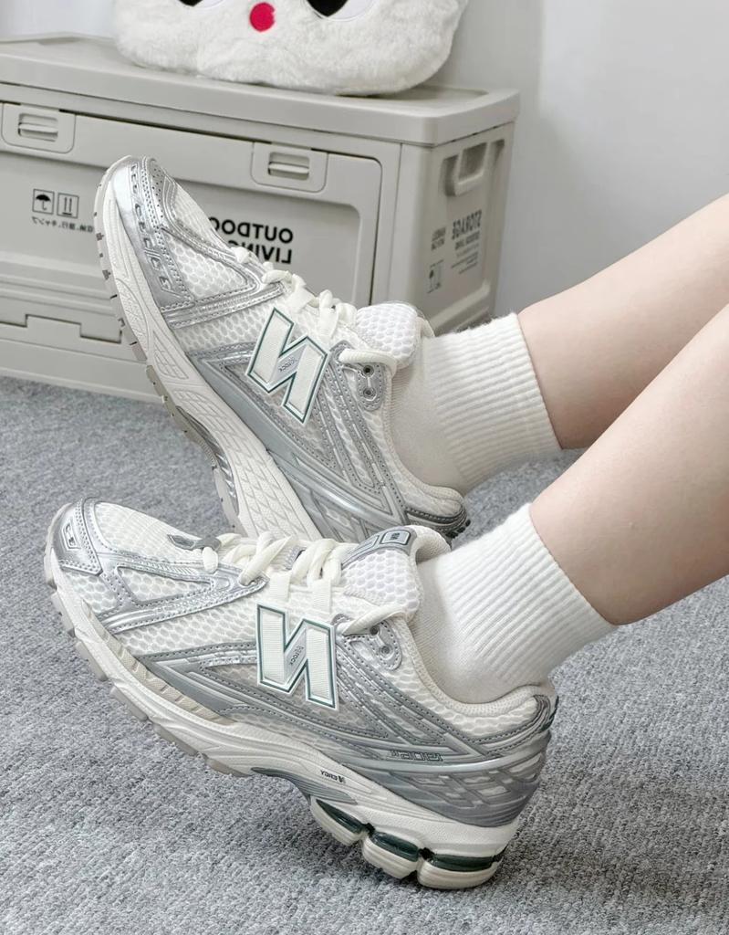 New Balance Кроссовки 1906R Silver Metallic Cream M1906REE