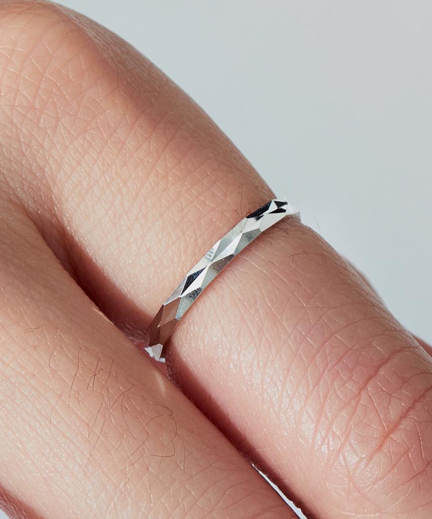 Helene Jewelry Серебряное кольцо 925 пробы с двойной тройной огранкой (Тип Б)