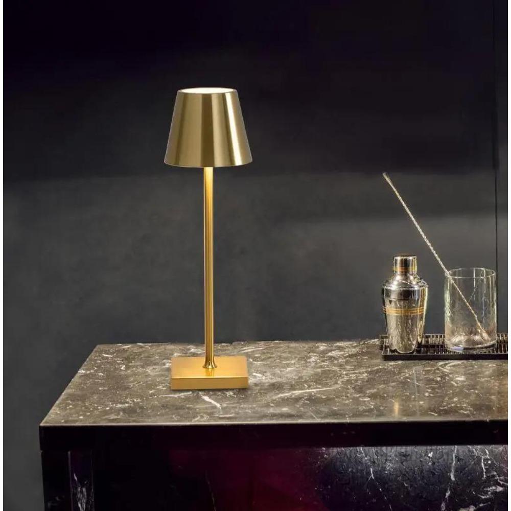 Светодиодная настольная лампа Беспроводная настольная лампа с сенсорным управлением Водонепроницаемая перезаряжаемая бесступенчатая регулировка яркости для бара, ресторана, спальни, ночника