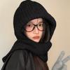 Вязаная зимняя шапка однотонная для холодной погоды и активного отдыха на улице