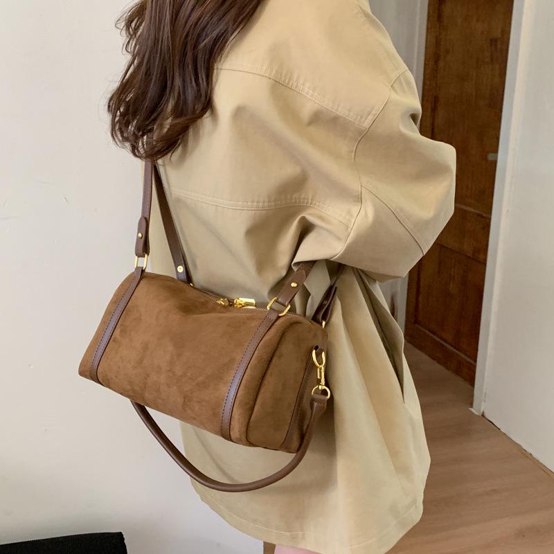 Винтажная матовая женская сумка-тоут большой вместимости «Бостон»: Сумка-боулинг на плечо и через плечо Осень/Зима