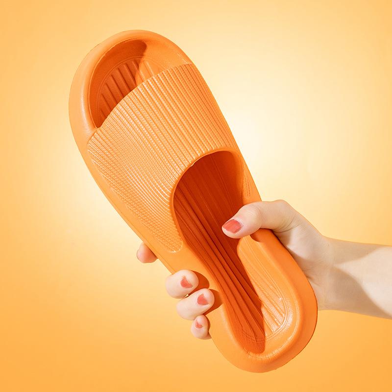 Крутые тапочки мужские домашние ванные банные нескользящие домашние комнатные летние женские