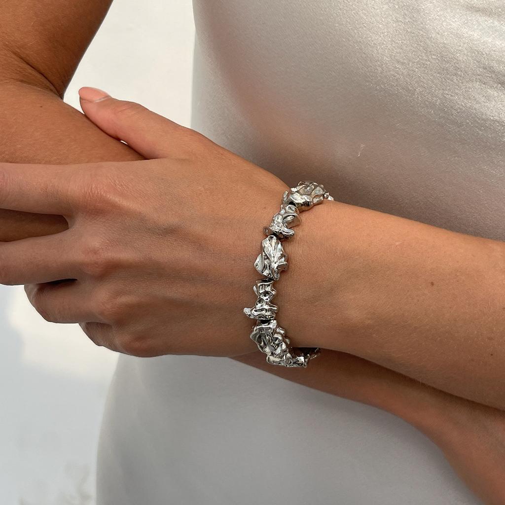 Exaggerated Sense Pleated Metal Wind Choker Simple Lava Irregular Collar Set Personalised Niche Design Trend Necklace Set for Women