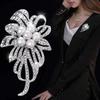 Fashion Crystal Brooch For Women Designer Shiny Rhinestone Pearl Flower Brooches Clothing Pins Party Jewelry Gifts