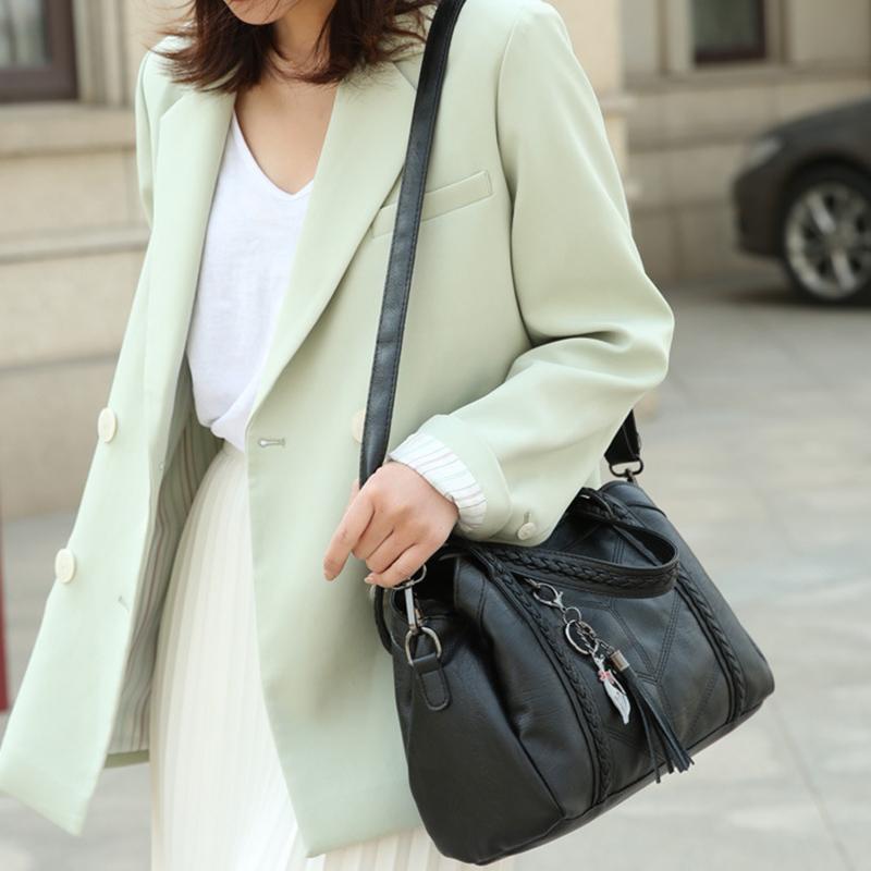 Yogodlns Soft PU Leather Luxury Handbags Women Bags Designer Ladies High Quality Tassel Crossbody Bags Shopper Tote