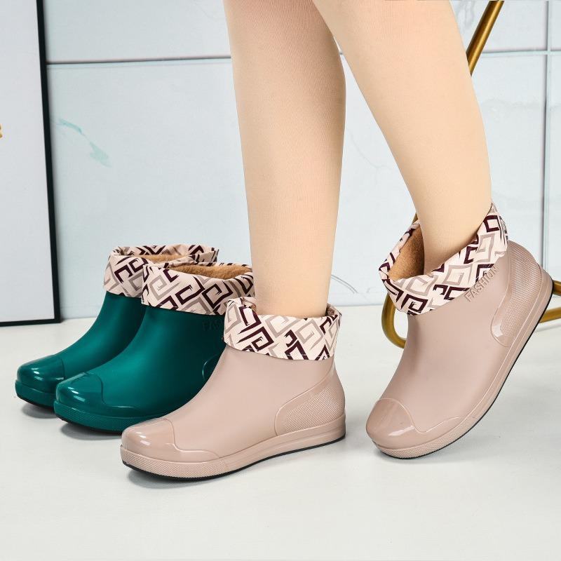 New Fashion Rain Shoes Women's Water Shoes Waterproof and Non-slip Rain Boots Velvet Low Tube Rubber Shoes Overshoes Low Top Short Tube Rain Shoes