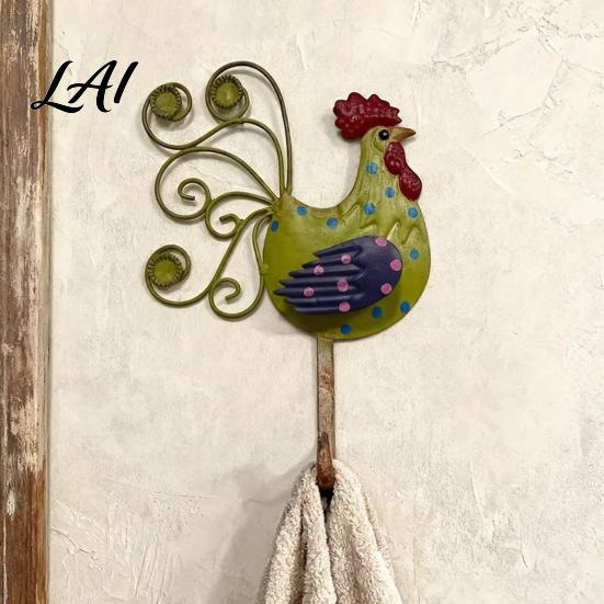 Farmhouse Wall Mounted Key Holder Painted Metal Rooster Hook Style 3D Iron Kitchen Storage Hook Decor for Keys Towels Decorative Hanging