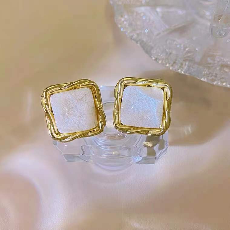 Панк геометрический узор квадратные смоляные серьги-гвоздики для женщин золотые серьги цвета ювелирные изделия простой подарок на День святого Валентина