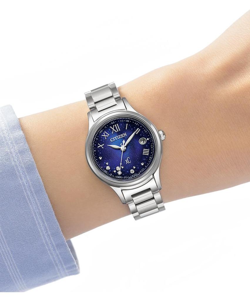 Citizen Женские часы Xc Eco-Drive с радиоконтролем Super Titanium Limited Solar ES9490-95L