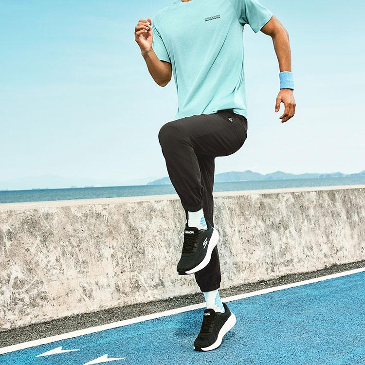 Skechers Логотип Godri Удобные Влагоотводящие Быстросохнущие Тканые Повседневные Брюки Мужские Брюки Угольно-Черные P225M104-0018