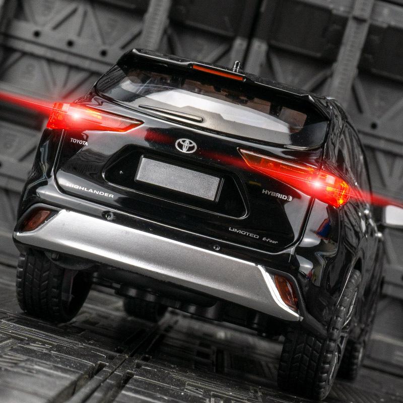 Zcawt5 1:24 Toyota HIGHLANDER Версия трамвая Металлическая литая модель Машинка Звук Свет Оттяжка Коллекция Детская игрушка Подарки