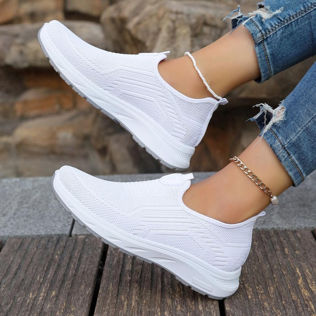 Women's Breathable Flyknit Sneakers Comfortable Slip-On Walking Shoes Lightweight Casual Athletic Mesh Shoes