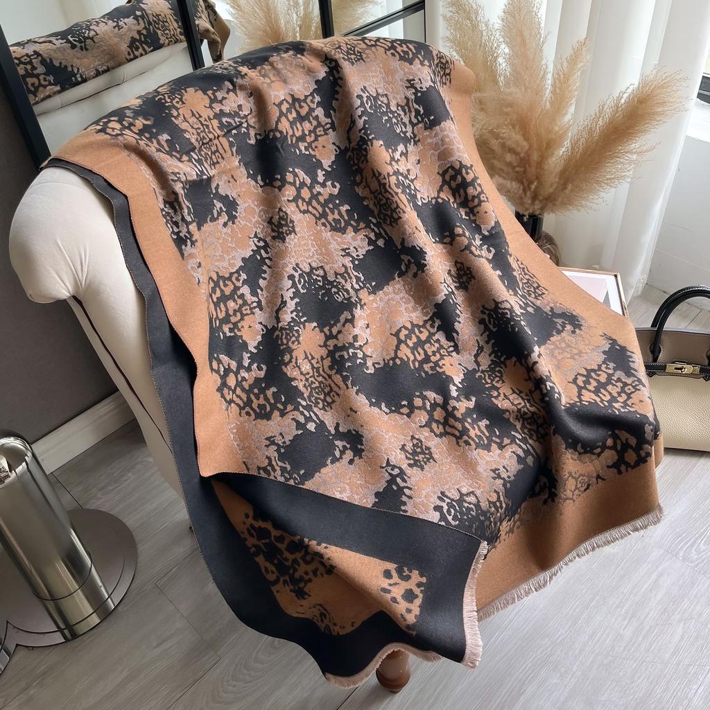Leopard Print Long Scarf Thermal Scarf Women'S Thickened Women'S Scarf Cape Shawl