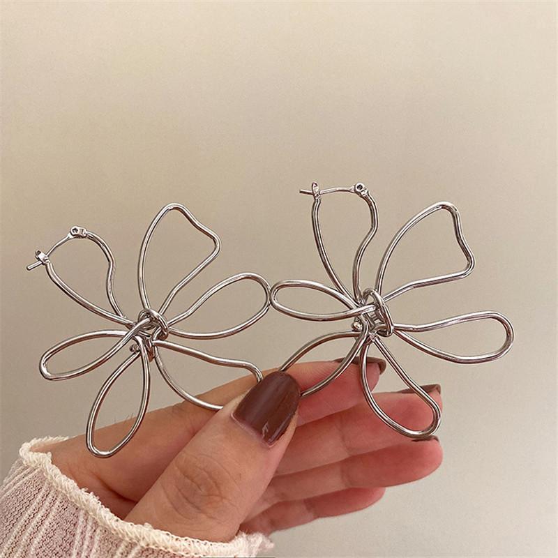 Модные металлические серьги-цветы в европейском американском стиле, индивидуальные большие серьги для девушек, аксессуары для свадеб и путешествий