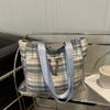 New Fresh and Literary Plaid Shoulder Bag Fashionable and Simple Large-capacity Student Class Bag Leisure Commuter Tote Bag