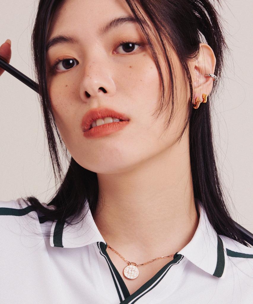 Valik [925 Silver] No.50 Half Signature Line Setting Earrings [L]