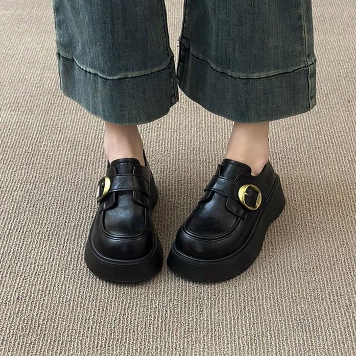 Платформа Британский стиль маленькие кожаные туфли женские 2025 весна и осень новые однопедальные черные jk одинарные туфли ленивые лоферы Doudou