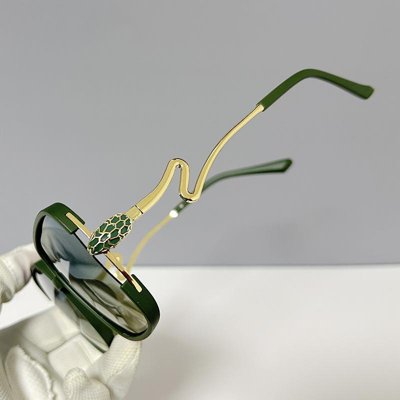 Солнцезащитные очки Белая Змея Повседневные Особенности Загадочная Кобра Солнцезащитные очки с Большой Оправой Ретро Тянущий Ветер Женские Стильные Очки