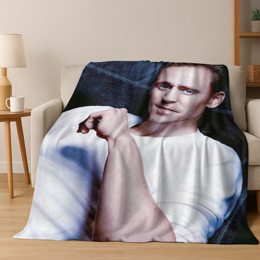 3D Tom Hiddleston Art Actor Star Flannel Blanket,Cozy Soft Throw Blanket for Home Bedroom Bed Sofa Picnic Office Cover Kids Gift