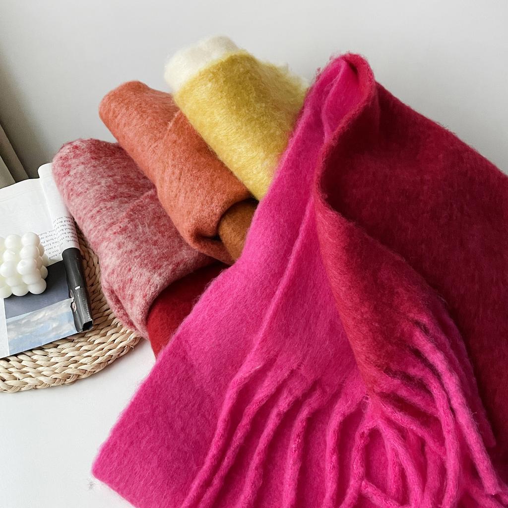 Autumn and Winter New Maillard Imitation Cashmere Plaid Scarf Women's Winter High Sense Versatile Shawl Thickened, Warm Circumference