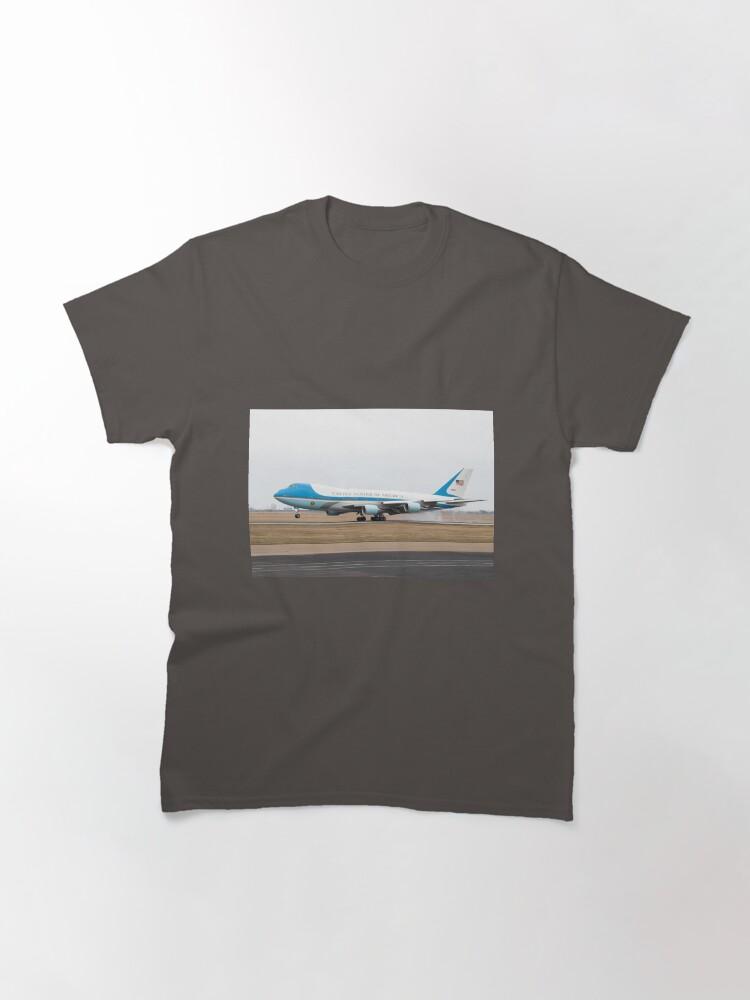 Air Force One Air Force One touching down in Harlingen, Texas Classic T-Shirt