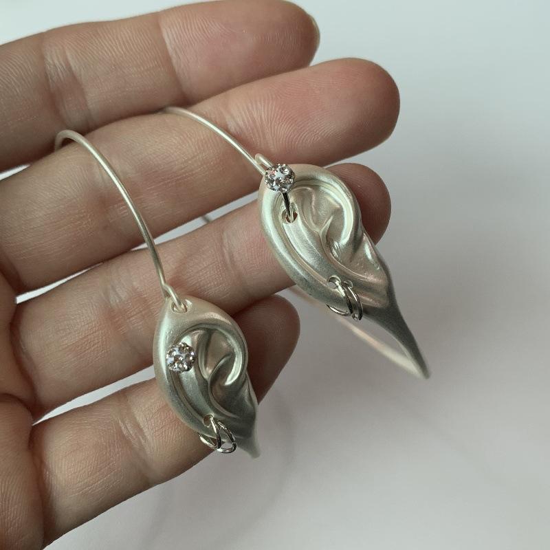 Retro Distressed Diamond-Encrusted Large Ring Earrings Feminine Charm Ear Rings Exquisite Facial Feature Earrings Fashionable