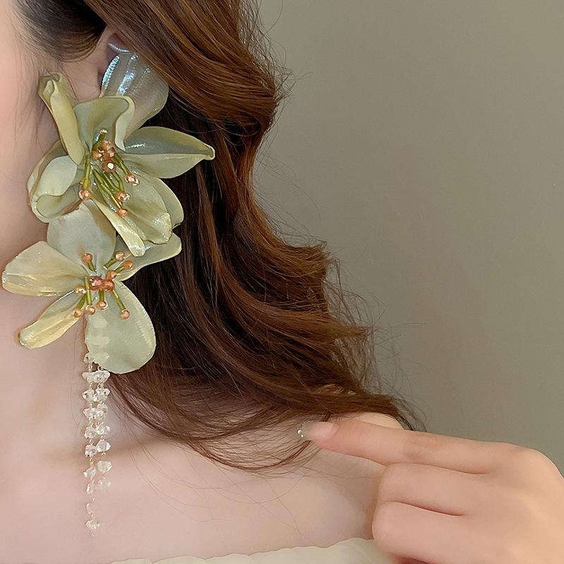 Эффектные Серьги в Отпускном Стиле с Цветами из Кружева и Хрустальными Кисточками, Элегантные Серьги Высокого Качества для Женщин