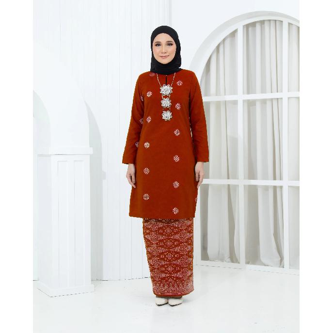 2025 новый стиль набивной узор высококачественная ткань Kulong Pahang женский мусульманский костюм удобный дышащий элегантный