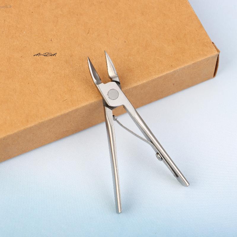 Профессиональные толстые кусачки для ногтей с корпусом из нержавеющей стали, инструмент для ухода за ногтями для удаления вросших ногтей