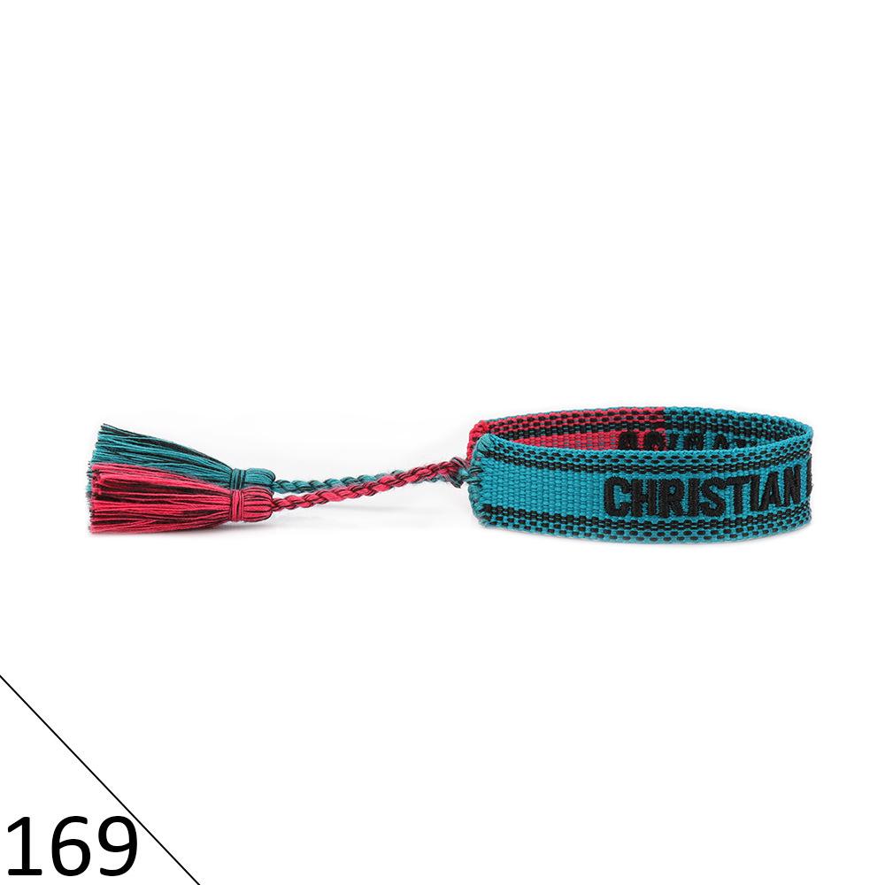 Браслет дружбы ручной работы с вышивкой и кисточками для женщин