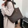 Ретро Европейский и Американский Стиль Осенне-Зимняя Сумка-Тоут - Большая Вместимость, Текстурная Сумка через Плечо для Повседневной Носки и Поездок на Работу, Универсальная для Женщин