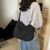 This Year's Popular Fashion Korean Version of Single Shoulder Messenger Bag Casual Bag Solid Color Foreign Style Simple 2025 New Make-up Bag Women