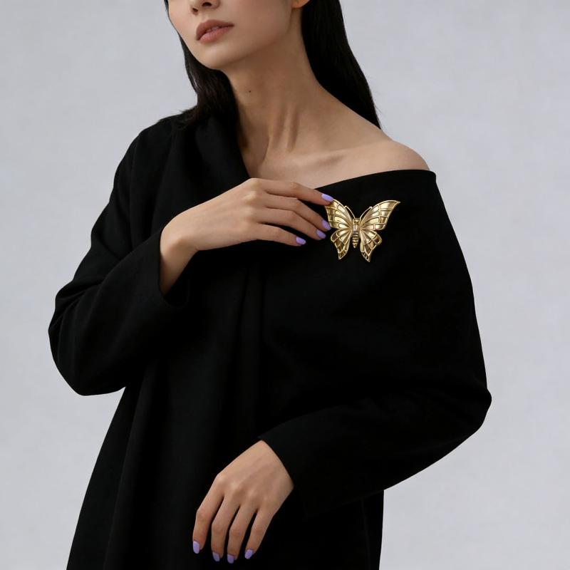 Women's Ocean Style Brooch 1Pcs Retro Metal Butterfly Embossed Pin with Lobster Detail for Dress Bag Scarf