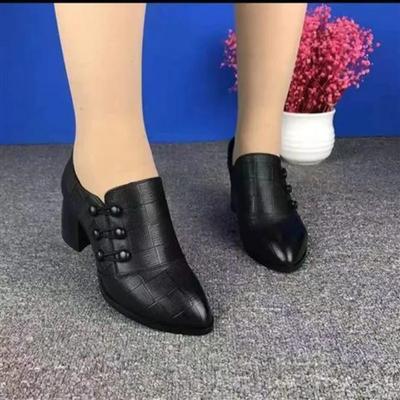 Модная осенняя женская обувь на каблуке Новая ретро обувь с острым носком и толстым каблуком для женщин Туфли-лодочки Уличная обувь для платья Офисная женская обувь на неглубокой подошве