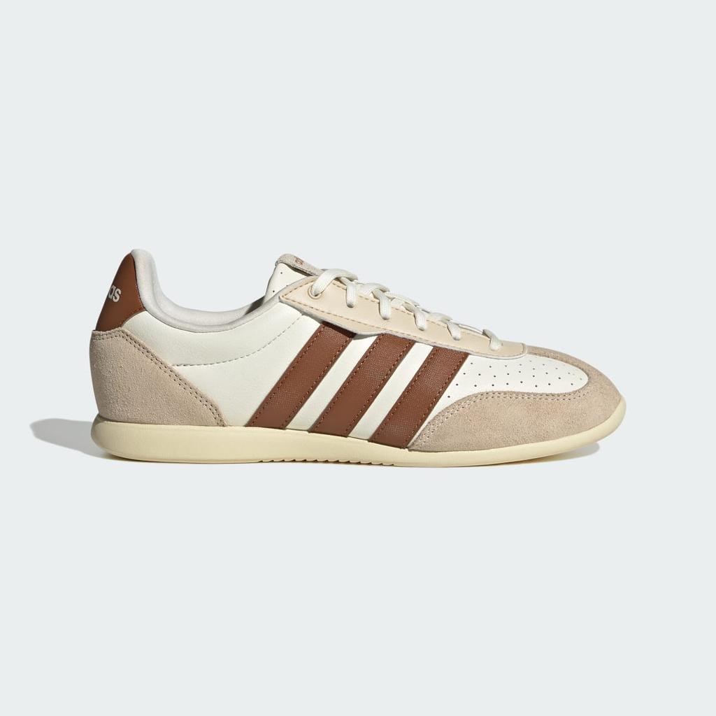 adidas BARREDA LO HQ7389 Women's Sportswear Sneakers Off White / Dusky Bronze / Warm Vanilla