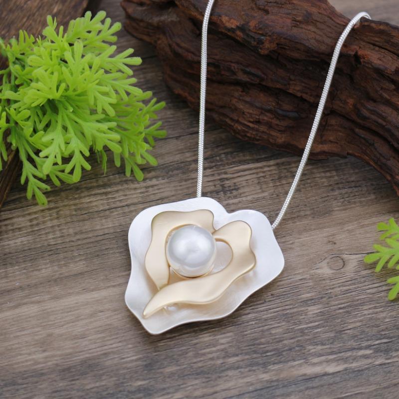 New Matte Double-layer Geometric Love Long Pendant Women's Fashion Versatile Three-dimensional Heart-shaped Long Necklace