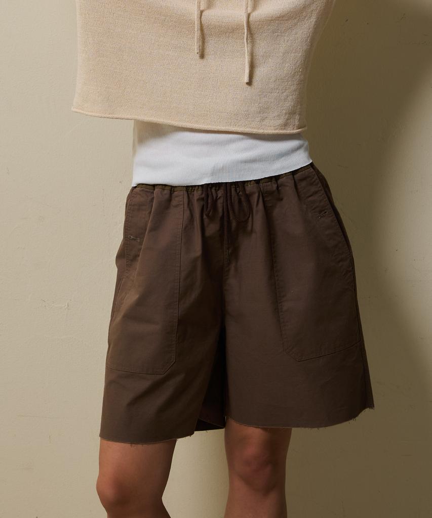 SHINE ON YOU Cotton Utility Elastic Waist Half Pants. _ Dark Brown