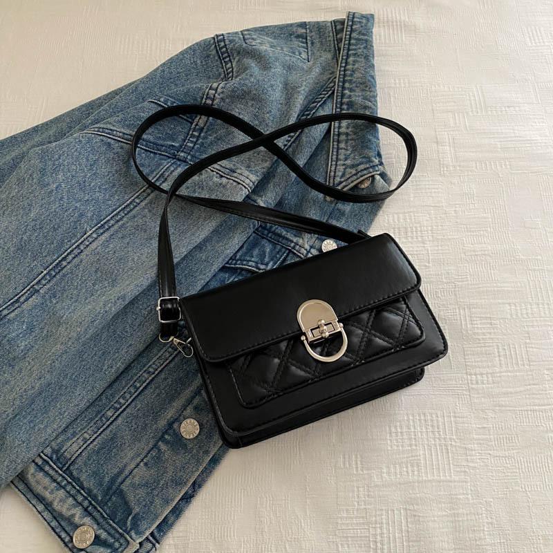 Маленькая сумка из ромбовидной вышивальной нити женская 2025 новая летняя в зарубежном стиле универсальная сумка-мессенджер на плечо маленькая квадратная сумка